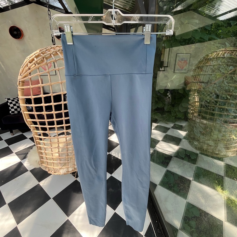 Vuori High Waist Sculpting Leggings